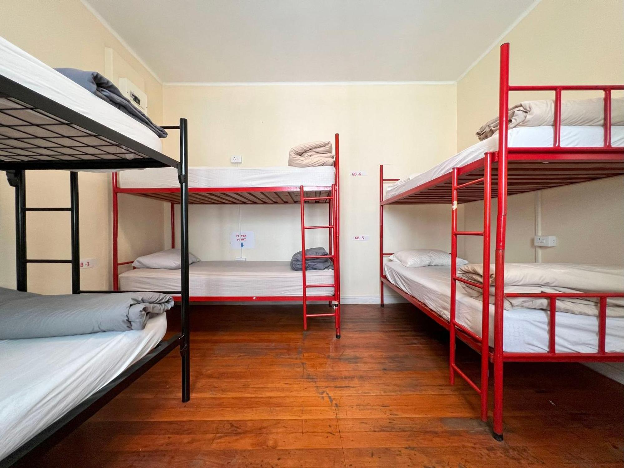 Хостел Long Street Backpackers (Adults Only) Кейптаун Екстер'єр фото